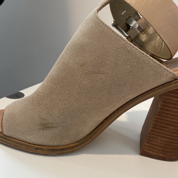 Marc Fisher buckle heeled sandal size 11 - Picture 3 of 11